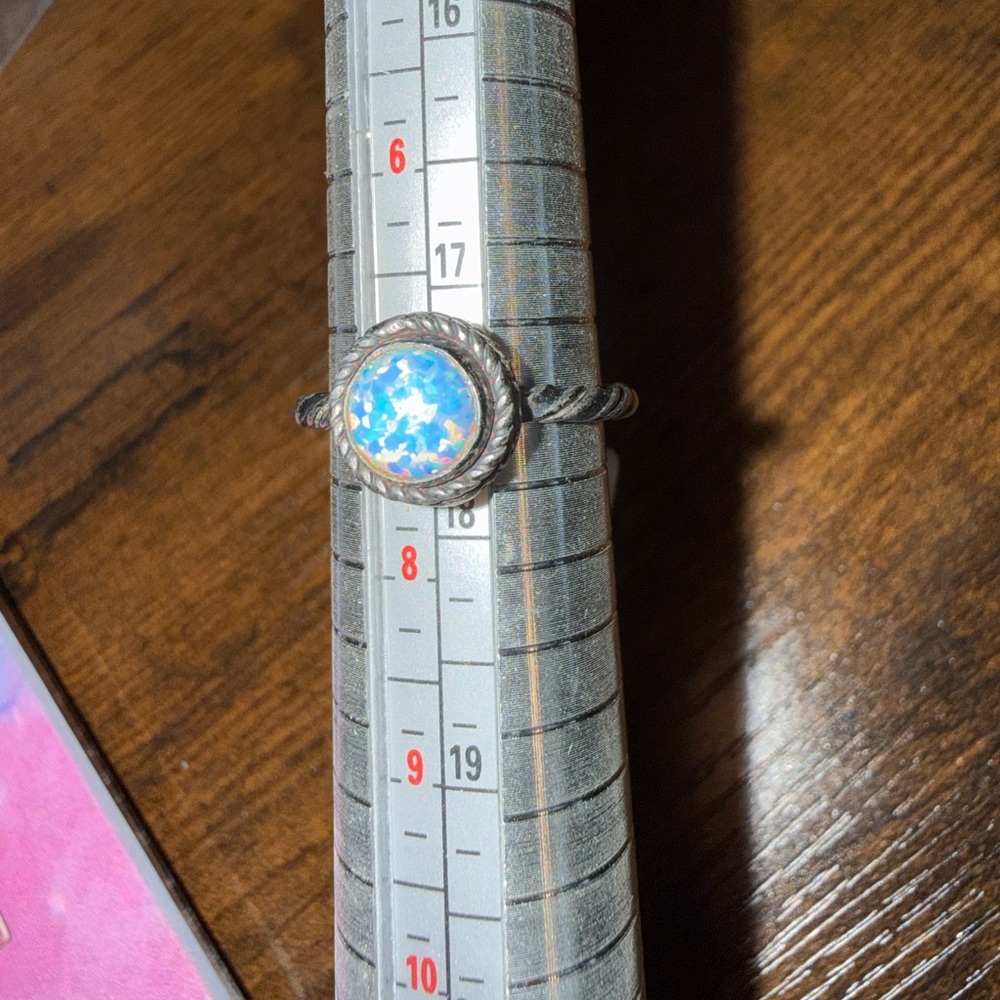 Lab created opal ring - Picture 5 of 5